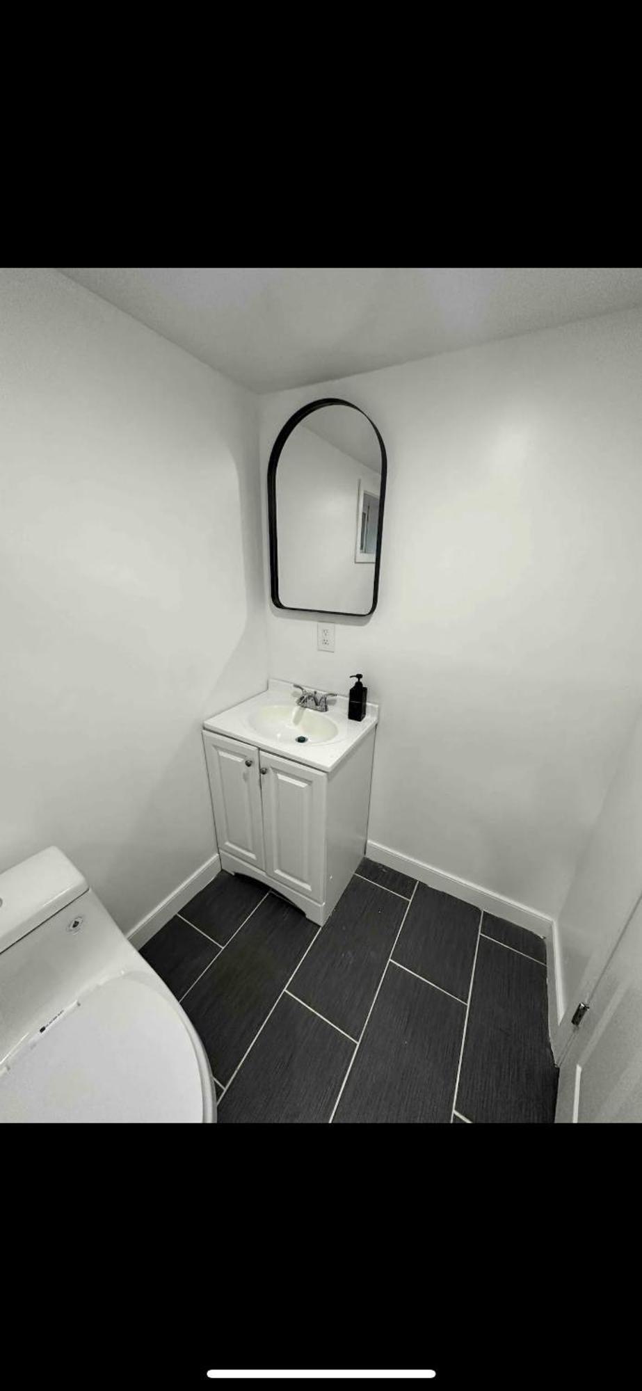 Lovely Basement 1-Bedroom With Free Parking 워싱턴 외부 사진
