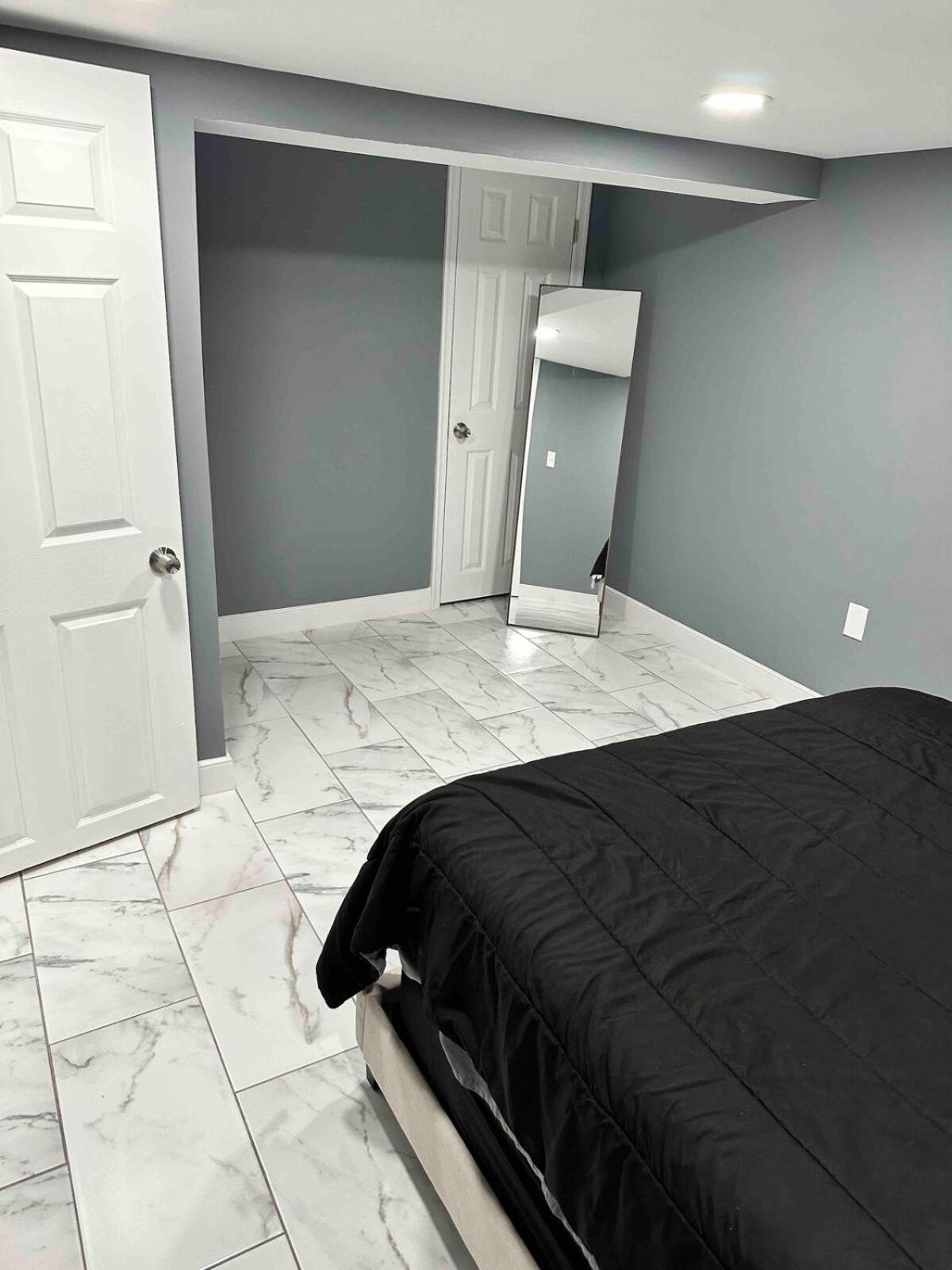 Lovely Basement 1-Bedroom With Free Parking 워싱턴 외부 사진