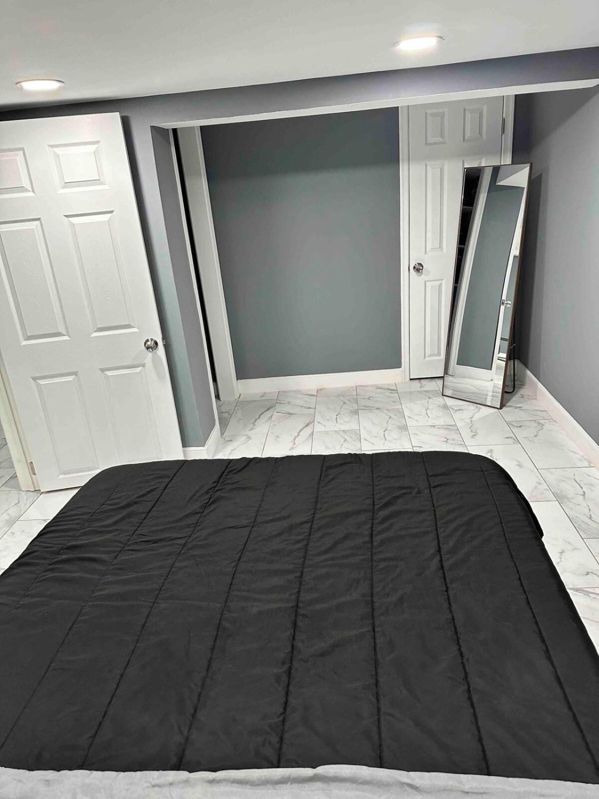 Lovely Basement 1-Bedroom With Free Parking 워싱턴 외부 사진