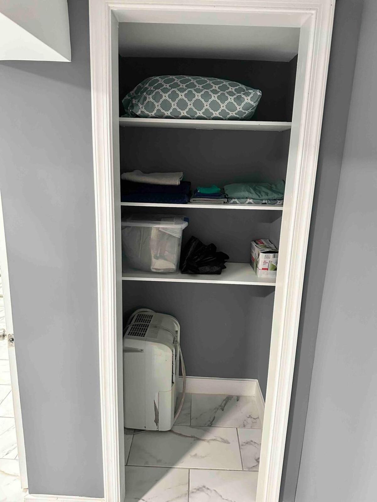 Lovely Basement 1-Bedroom With Free Parking 워싱턴 외부 사진