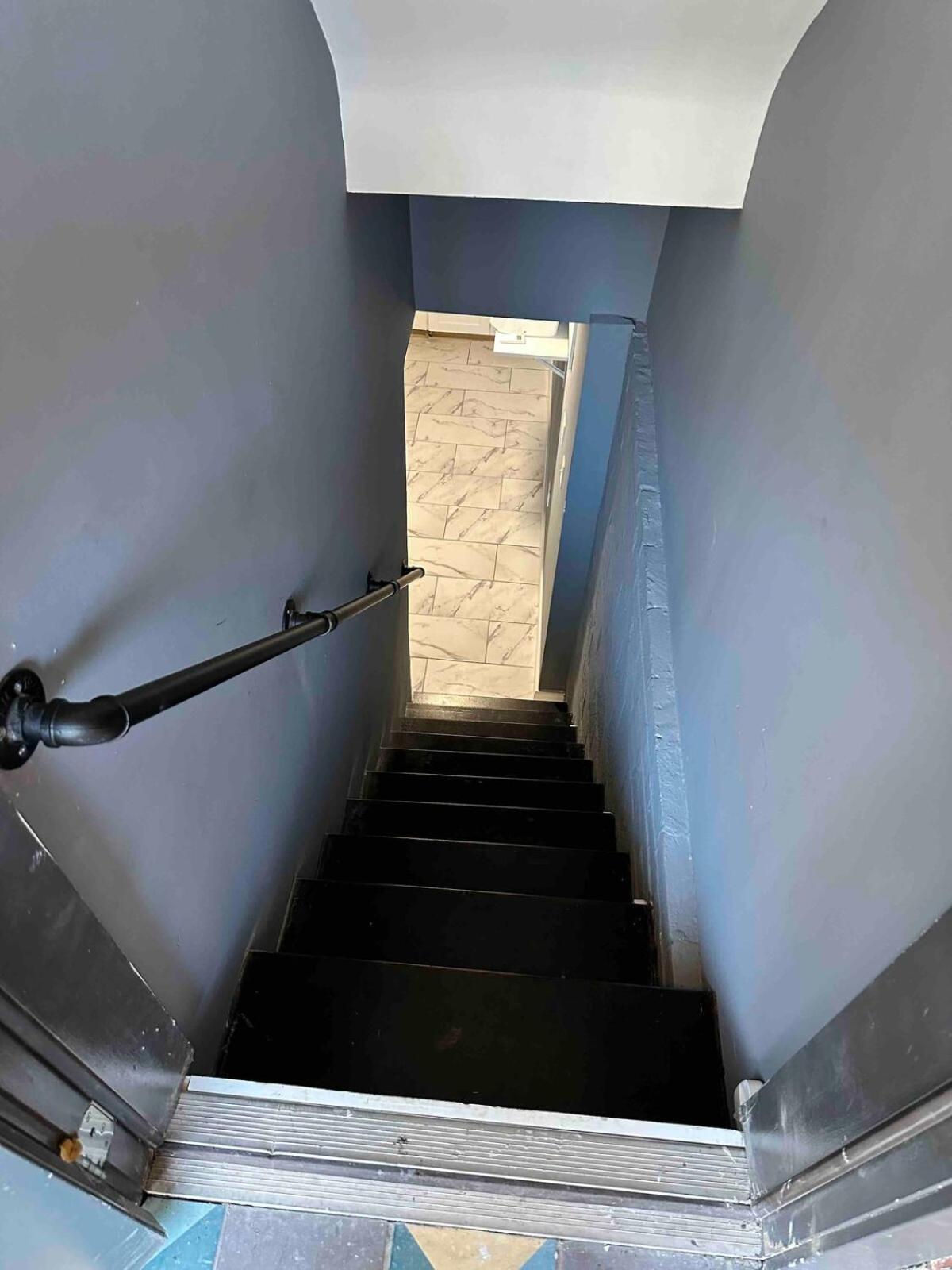 Lovely Basement 1-Bedroom With Free Parking 워싱턴 외부 사진