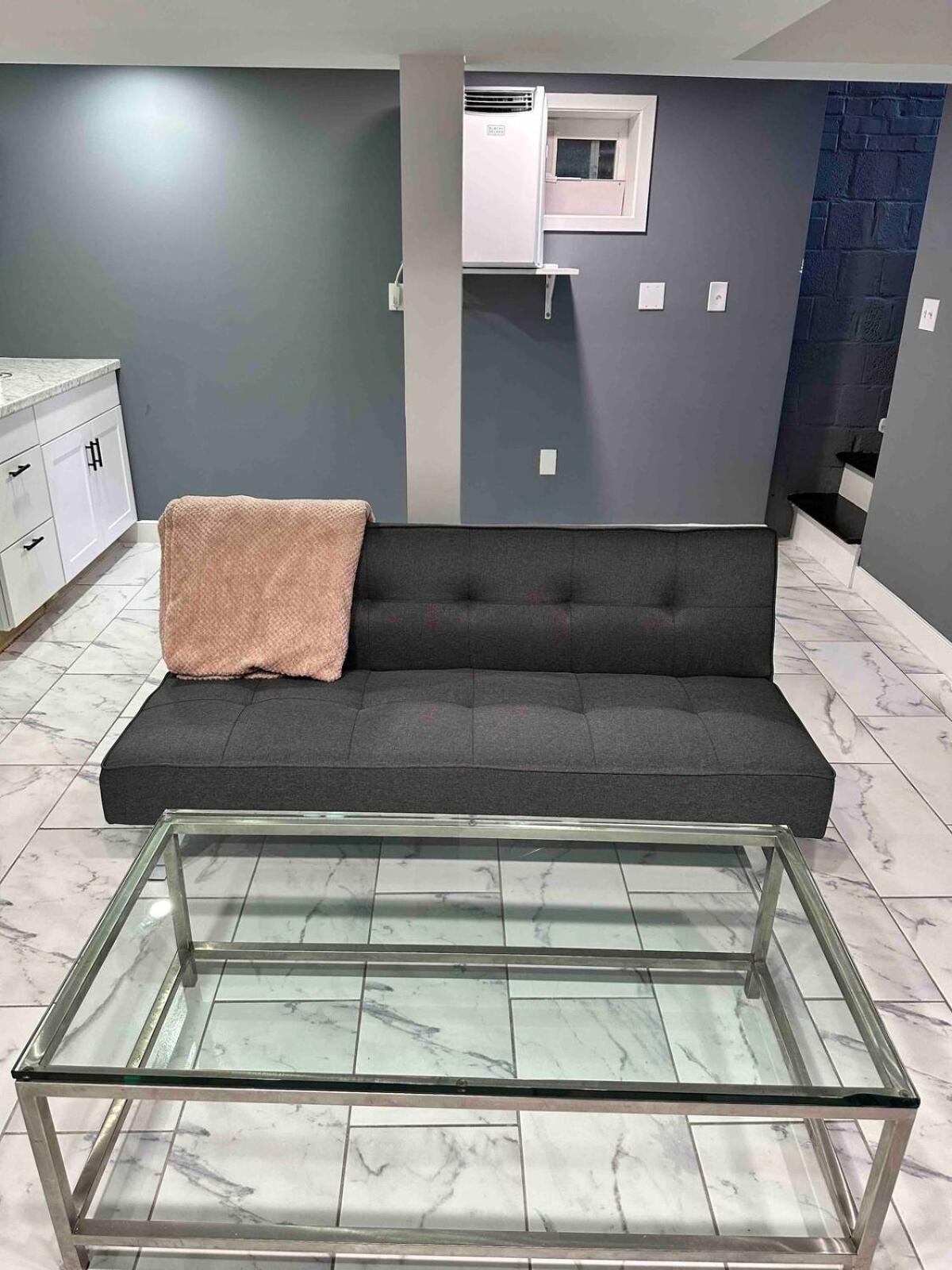 Lovely Basement 1-Bedroom With Free Parking 워싱턴 외부 사진